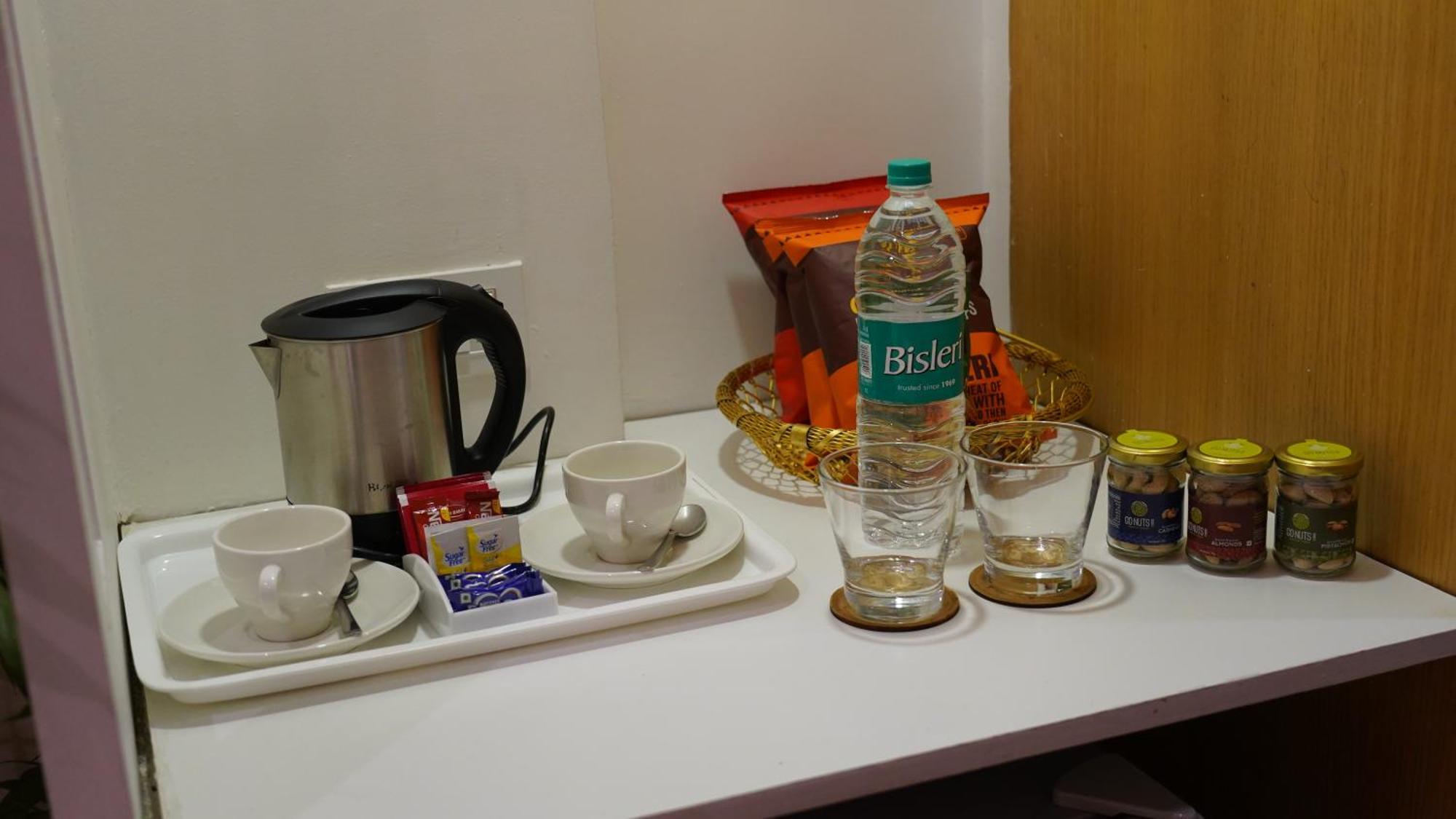 Seasons Rajkot Hotel Kültér fotó