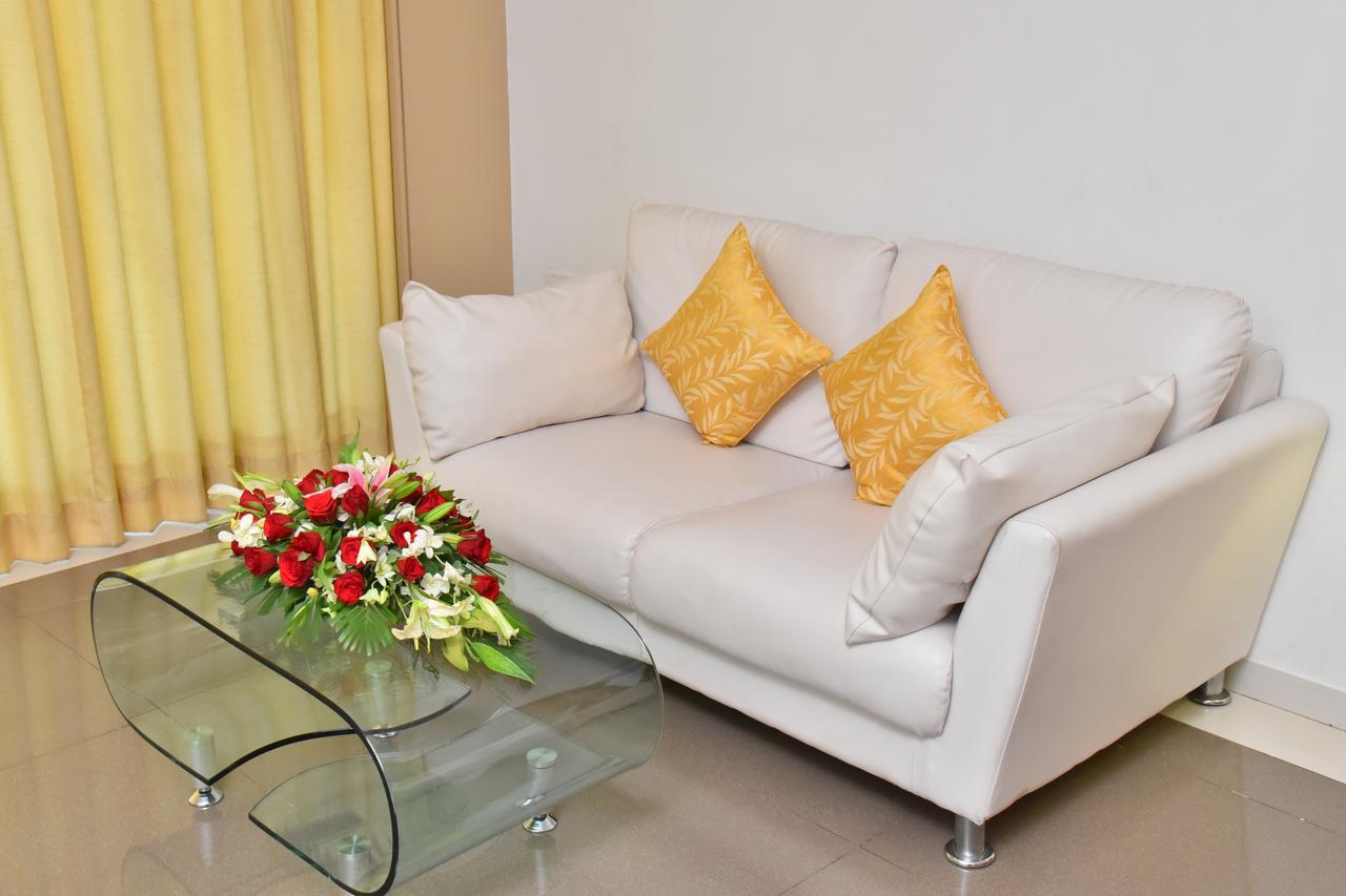 Seasons Rajkot Hotel Kültér fotó