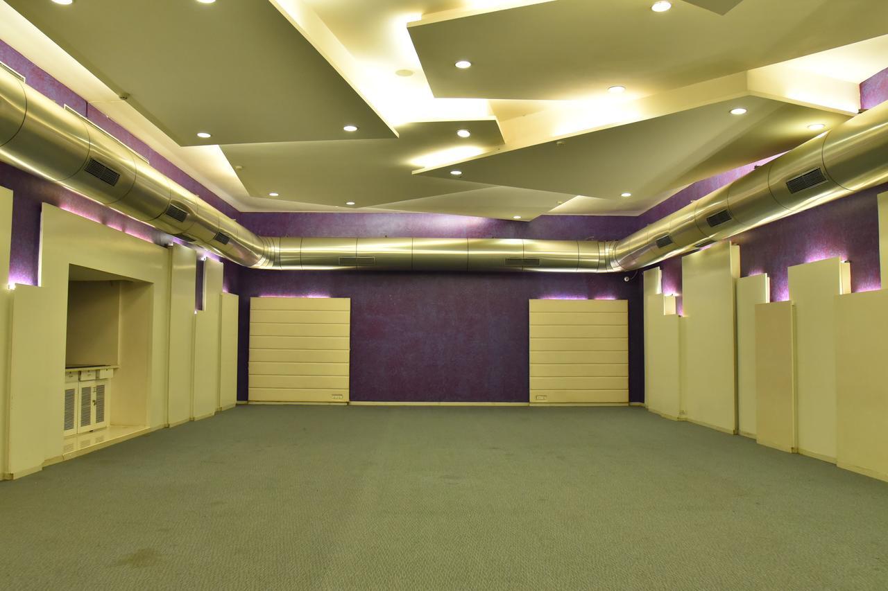 Seasons Rajkot Hotel Kültér fotó