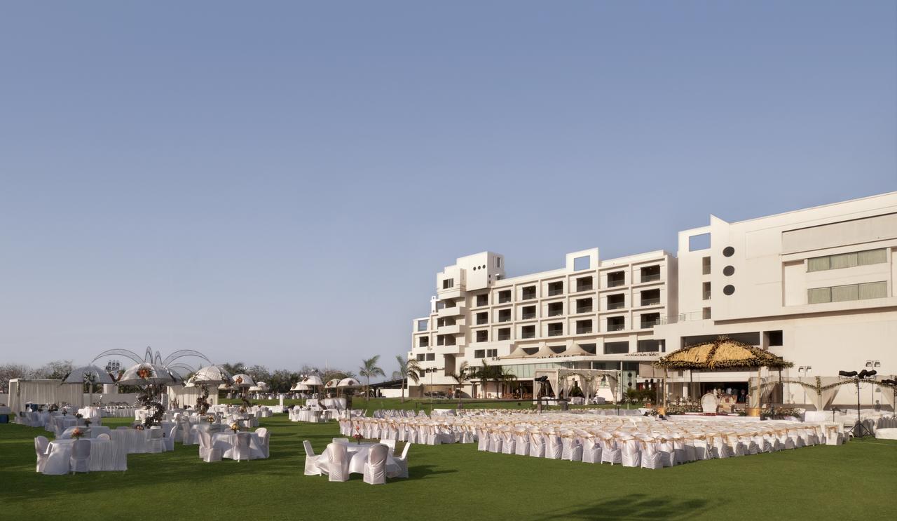 Seasons Rajkot Hotel Kültér fotó