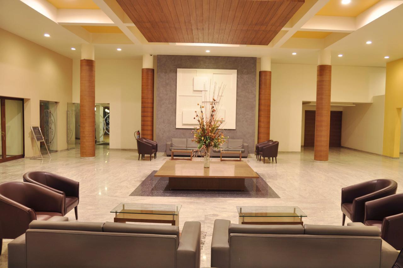 Seasons Rajkot Hotel Kültér fotó